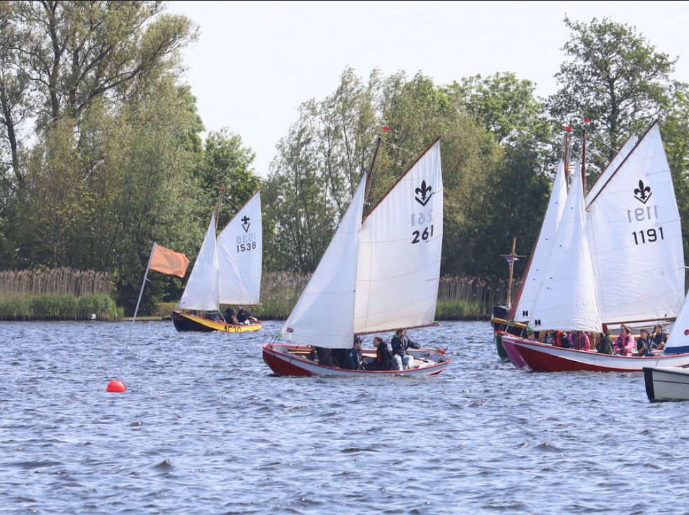 De 261 samen met de 1191 aan de start bij de Kaagcup.